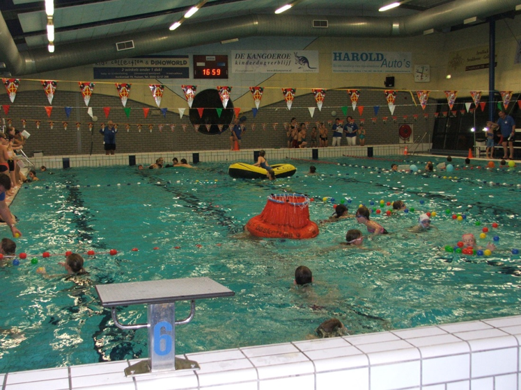 Sinterklaas-spelletjesmiddag bij Zwem- en PoloVereniging IJsselmeer 2009